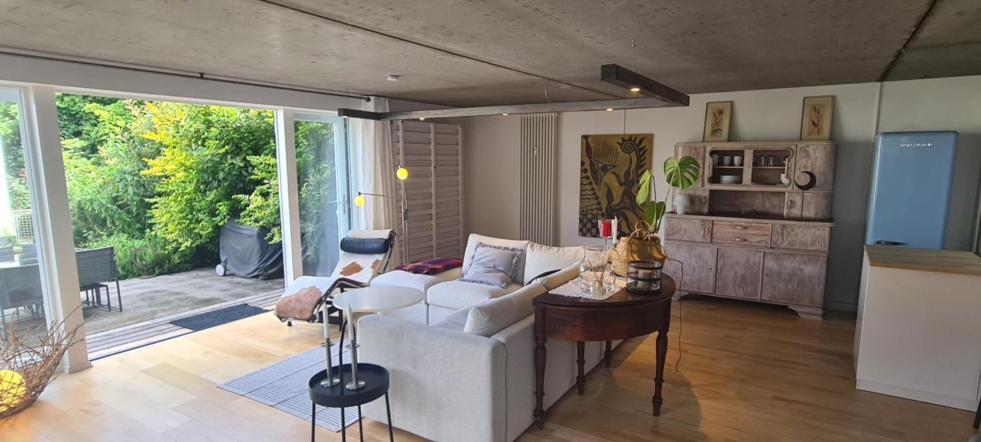 Piti's Gaestehaus, Neben Strasbourg
